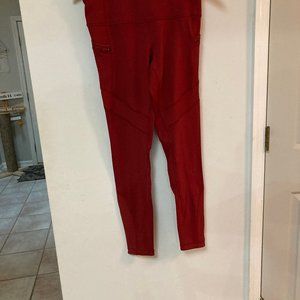 Burgundy Lululemon leggings